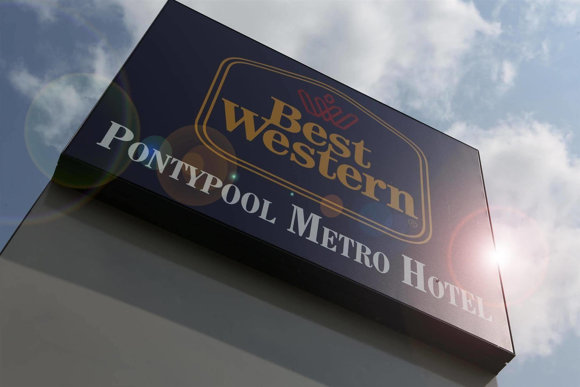 Best Western Pontypool Metro Hotel Esterno foto